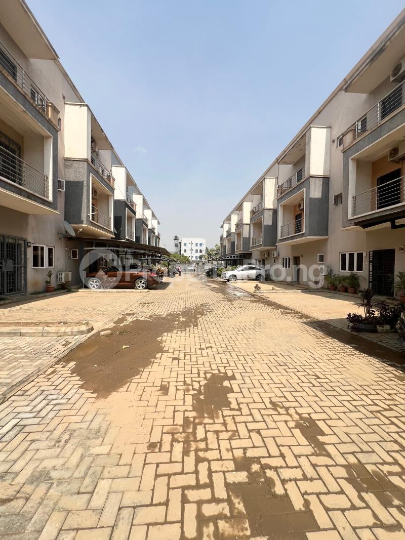 4 bedroom House for rent Jahi Abuja