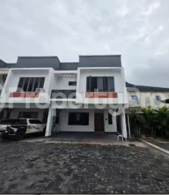 4 bedroom House for rent Ologolo Lekki Lagos