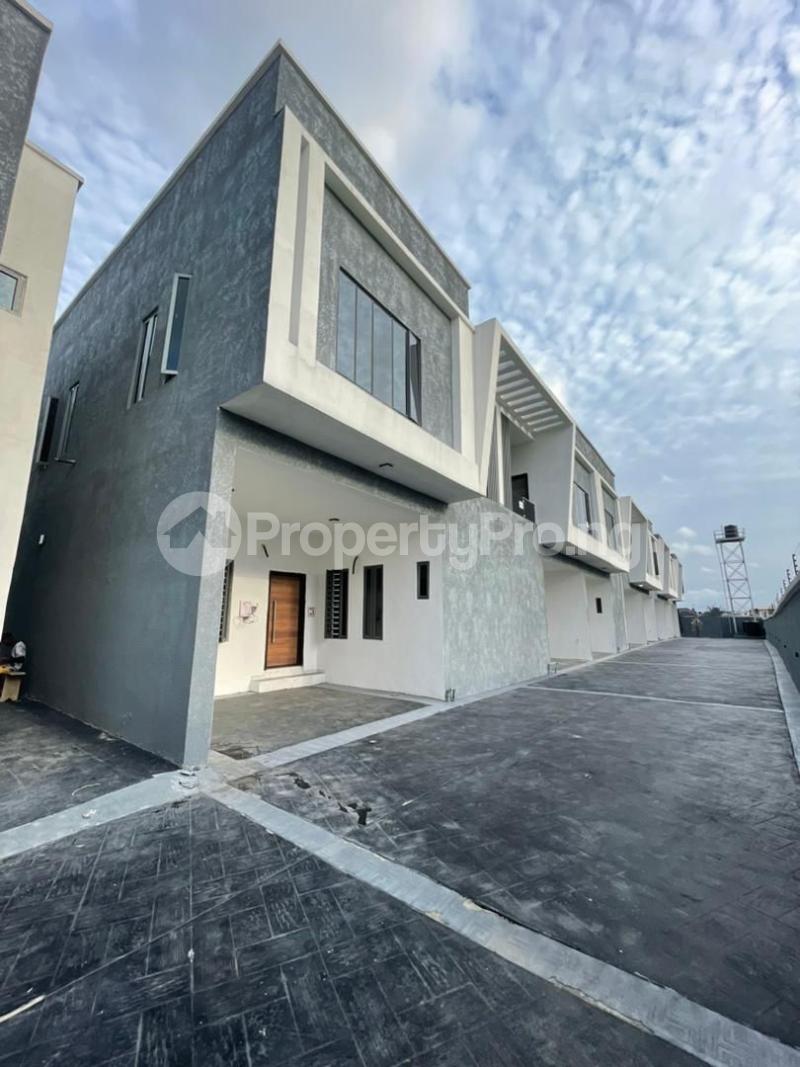 4 bedroom House for sale Ologolo Lekki Lagos