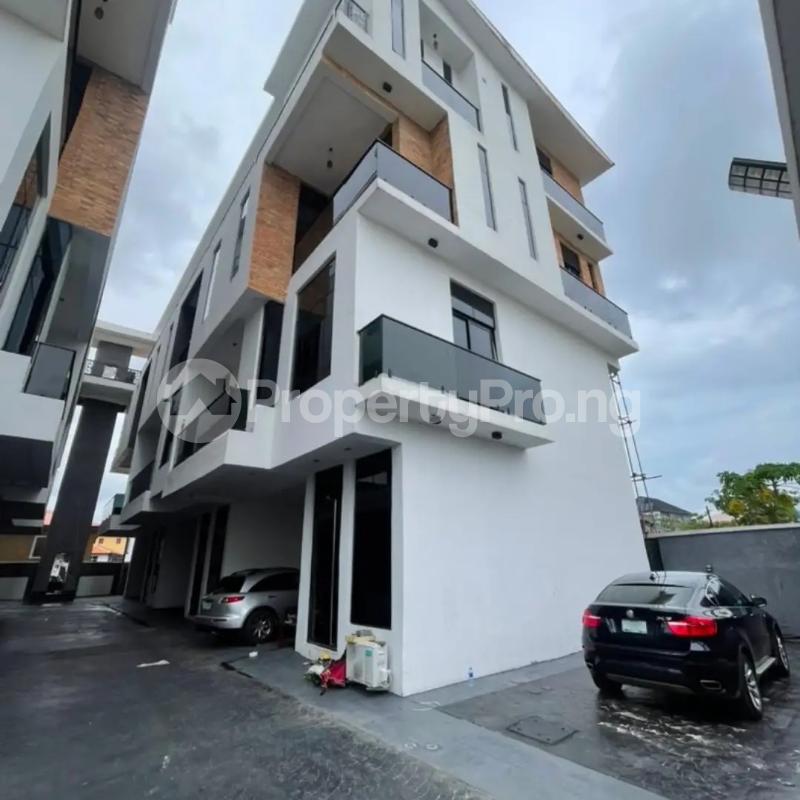 4 bedroom House for sale Chevron Toll Gate Lekki Lagos
