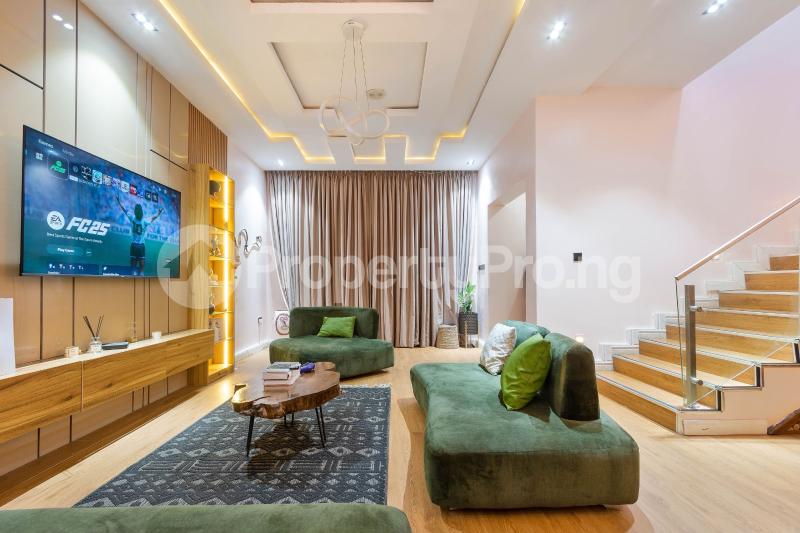 4 bedroom House for shortlet Ikate Lekki Lagos