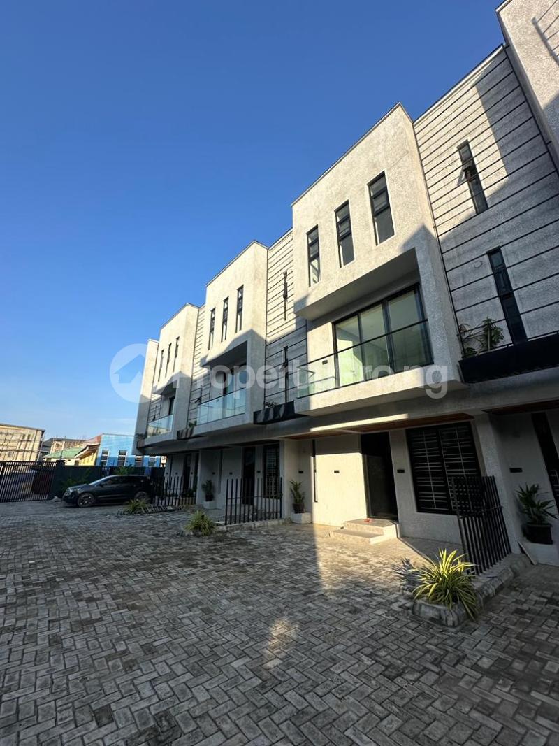 4 bedroom House for rent Illasan Ilasan Lekki Lagos