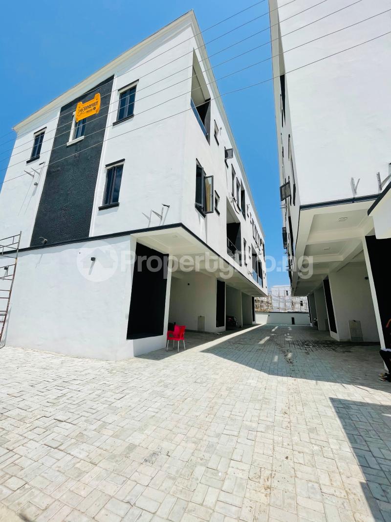 4 bedroom House for rent Ologolo Lekki Lagos