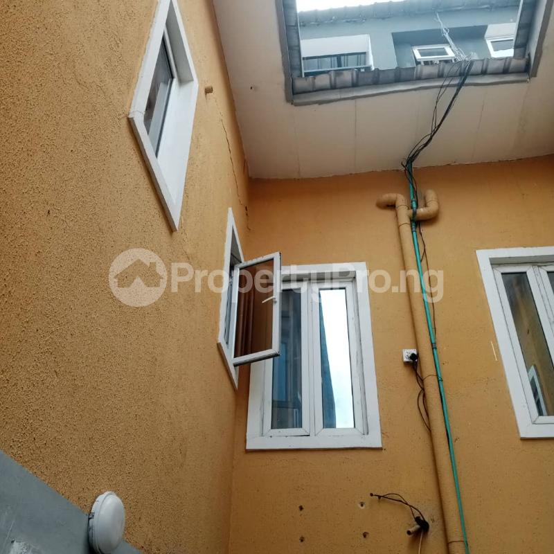 4 bedroom House for rent Mende Maryland Lagos