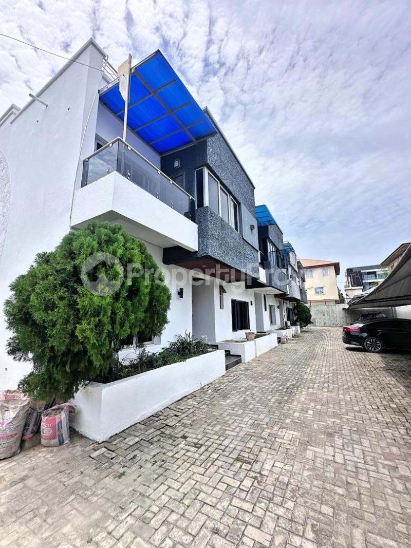 4 bedroom House for rent ONIRU Victoria Island Lagos