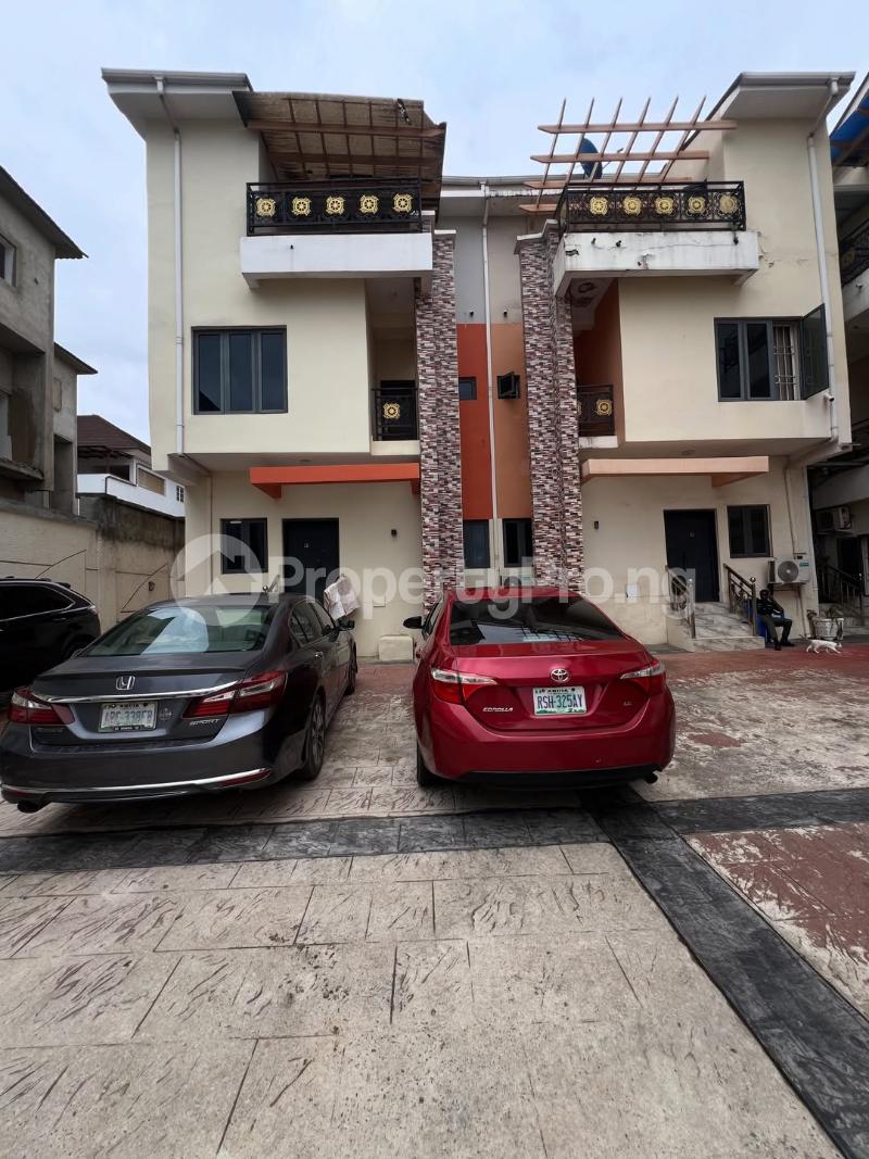 4 bedroom House for rent Inside An Estate Guzape Abuja