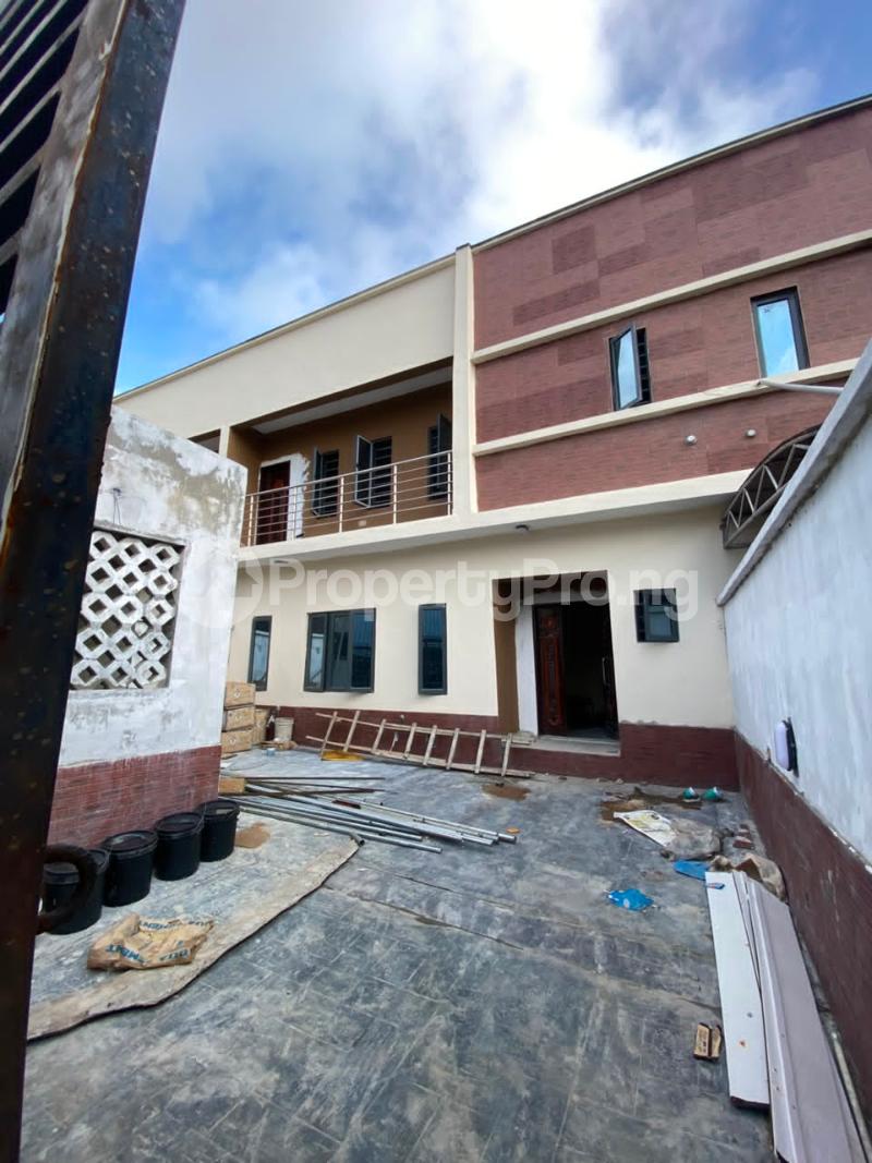 4 bedroom House for rent Golf Road Lakowe Ajah Lagos