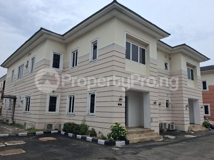 4 bedroom House for rent 1st Roundabout Lekki Lagos