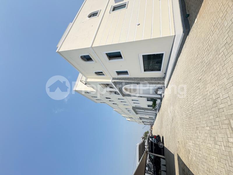 4 bedroom House for rent Admiralty Road Lekki Phase 1 Lekki Lagos