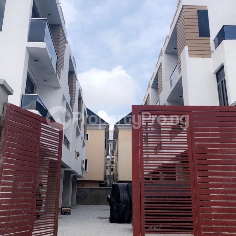 4 bedroom House for sale .... Ikate Lekki Lagos