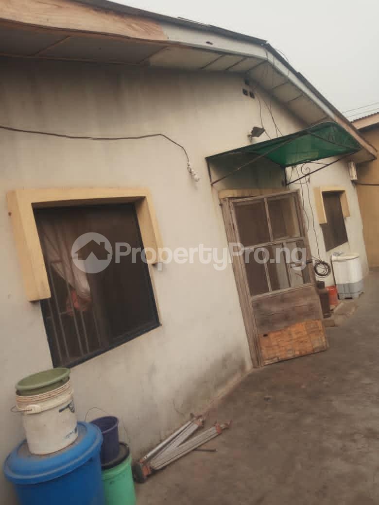 4 bedroom House for sale Jubilee Otedeola Estate Via Omole Ph2 Estate. Omole phase 2 Ojodu Lagos