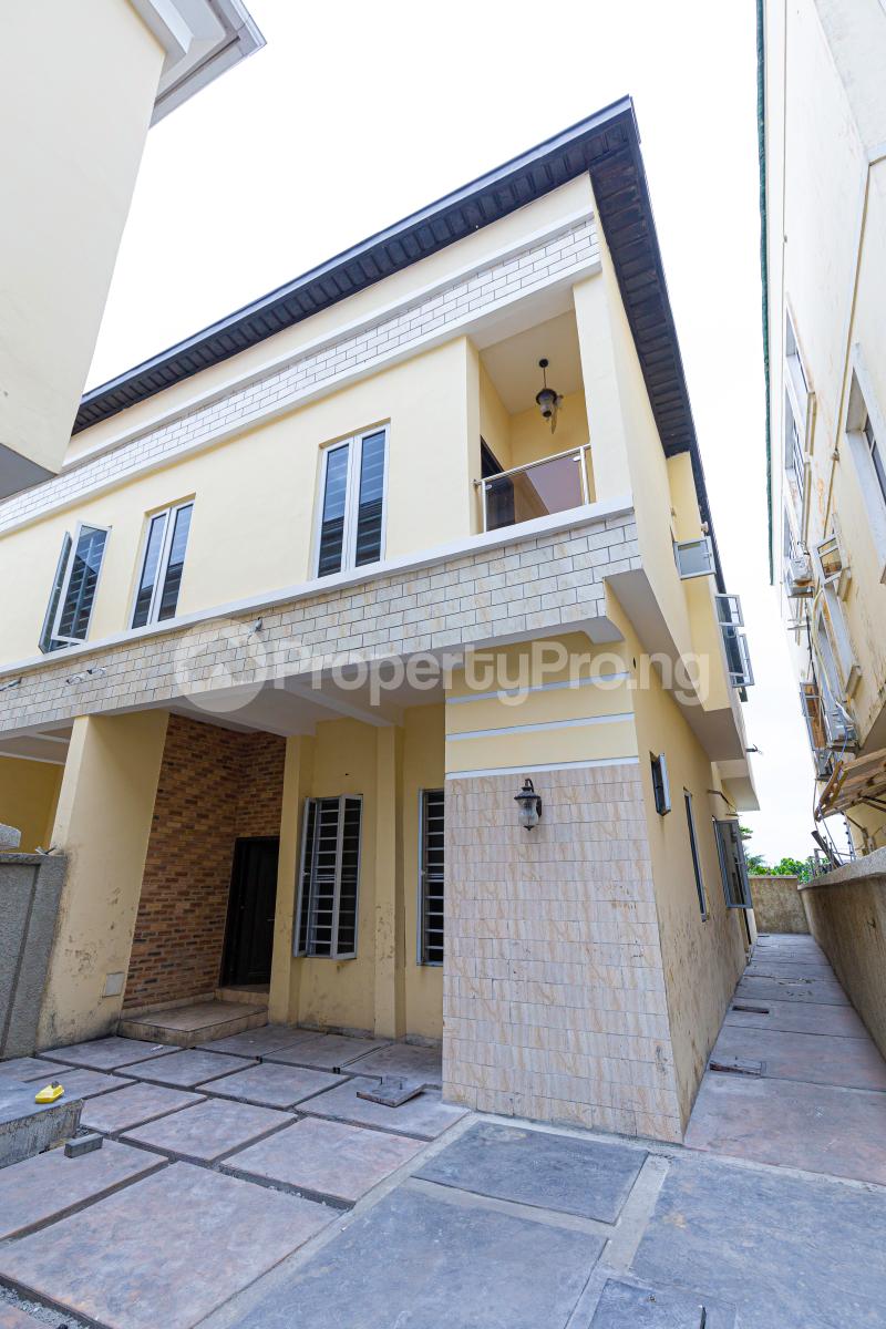 4 bedroom House for sale Alternative Route chevron Lekki Lagos