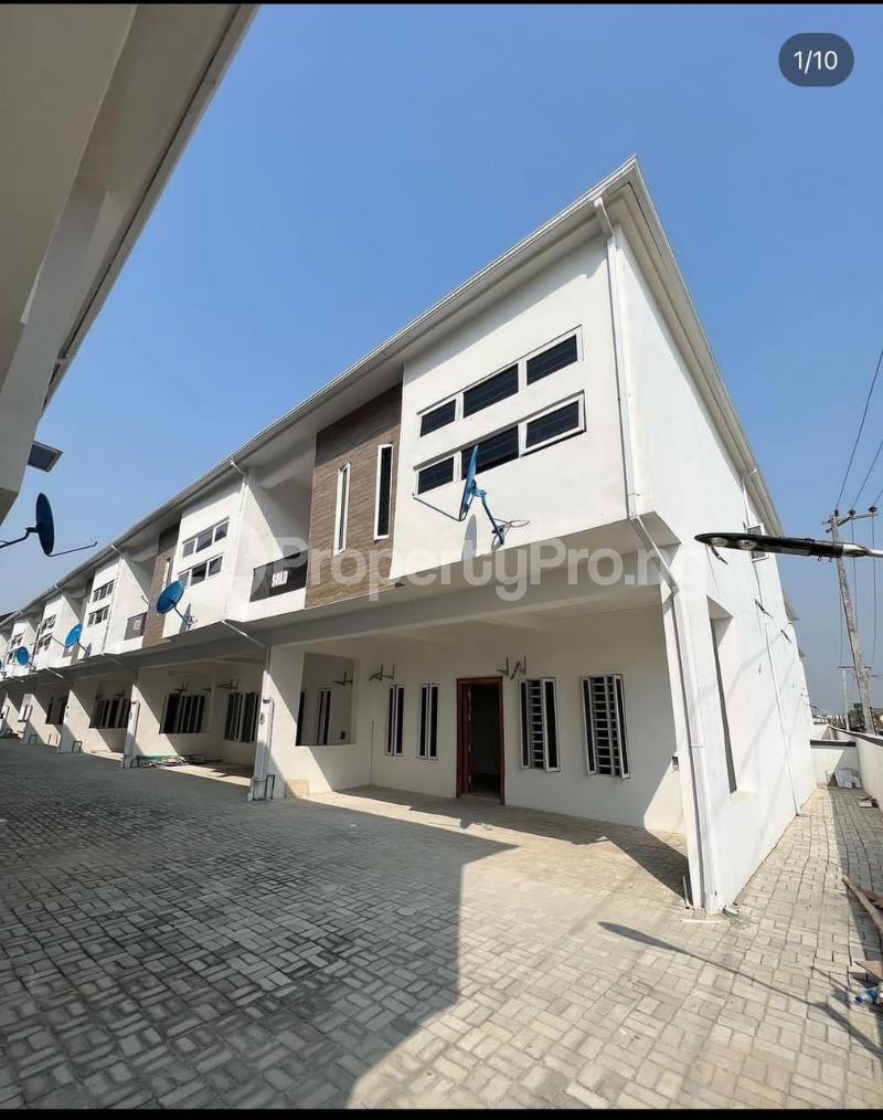 4 bedroom House for rent Ikota Lekki Lagos
