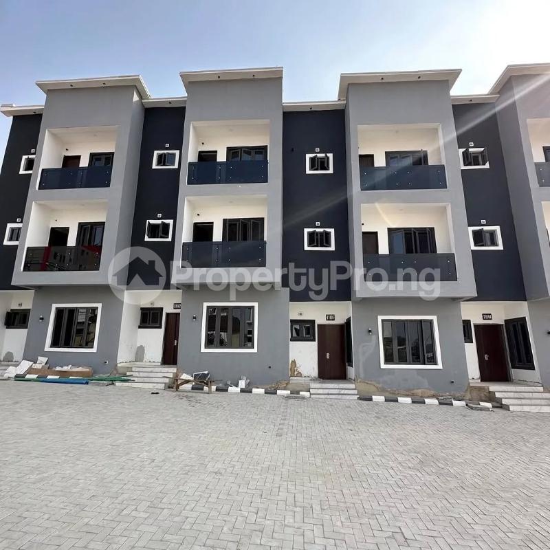 4 bedroom House for sale Guzape Abuja
