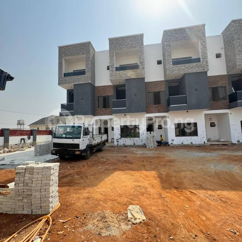 4 bedroom House for sale Jahi Abuja