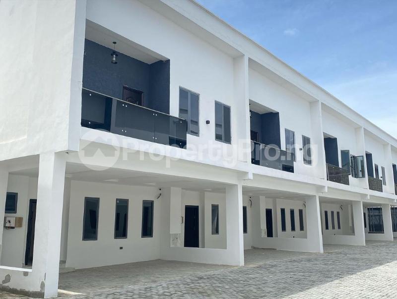 4 bedroom Flat / Apartment for sale 2nd Tollgate Along Lekki Expressway Lekki Lagos