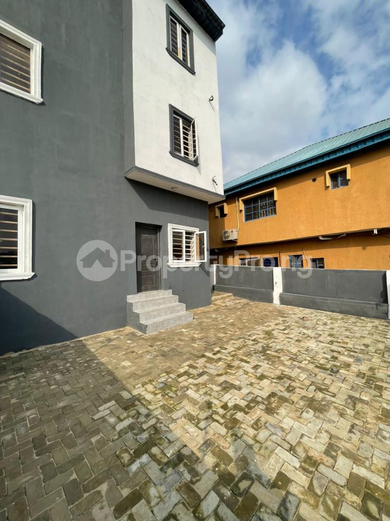 4 bedroom House for rent Magodo Ph1 Kosofe/Ikosi Lagos