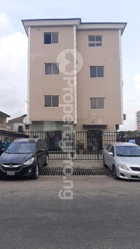Commercial Property for rent 25 Queen Street Alagomeji Yaba Lagos