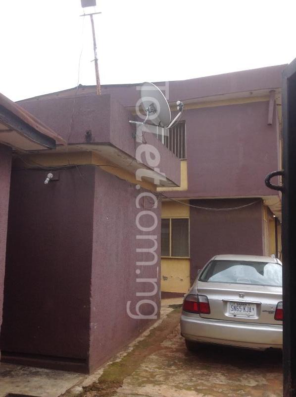 3 bedroom Flat / Apartment for sale Baruwa Baruwa Ipaja Lagos