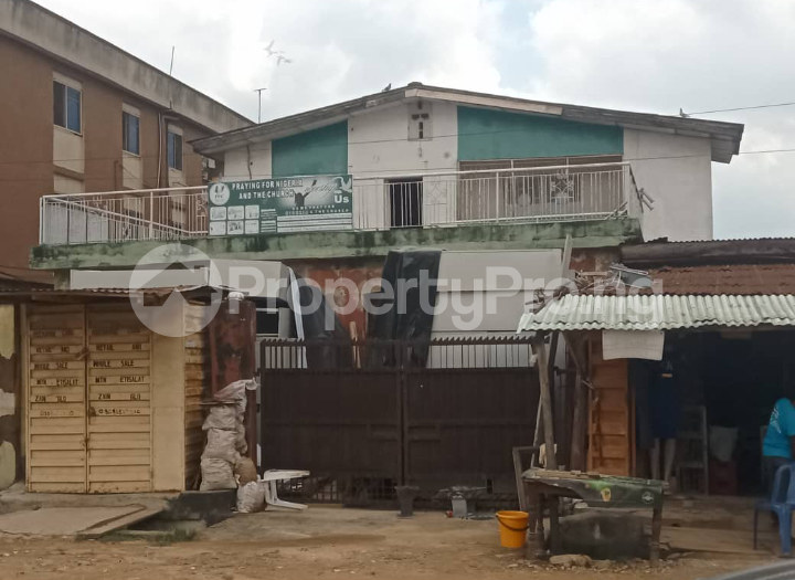 House for sale By Uba Bank, Gbagada Lagos