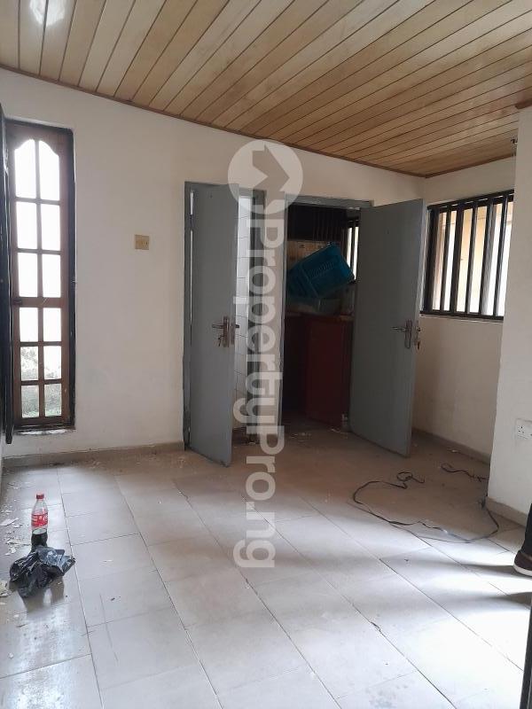 1 bedroom Flat / Apartment for rent Onike Onike Yaba Lagos