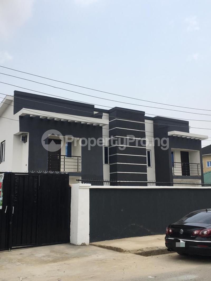 10 bedroom Flat / Apartment for sale Inside A Secure Estate Badore Ajah Lagos - 0