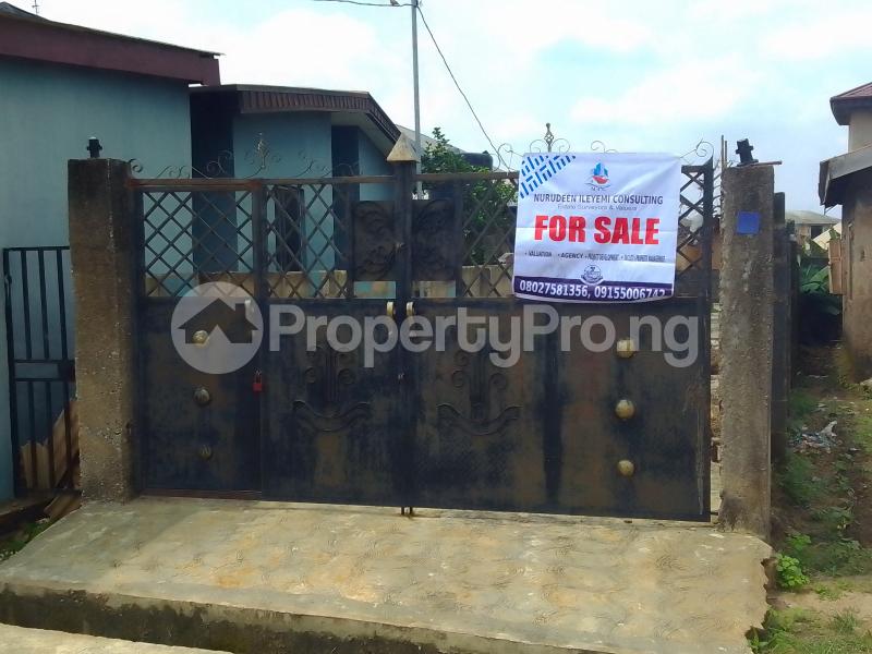 1 bedroom Flat / Apartment for sale Orisumibare Estate, Off Gas Line, Magboro, Ogun State Arepo Arepo Ogun