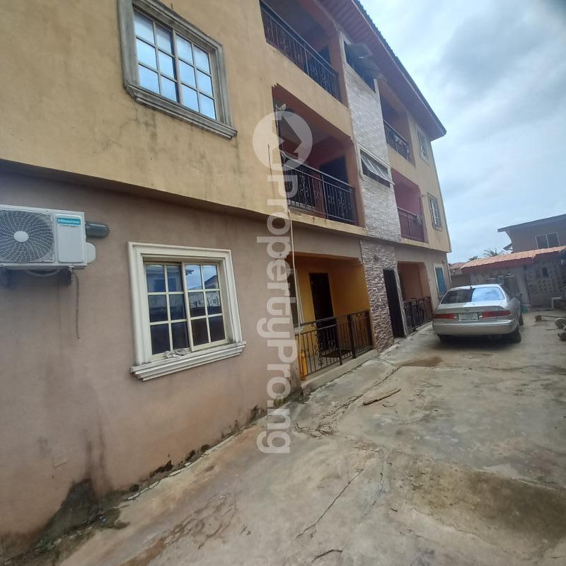 2 bedroom Flat / Apartment for rent Sholuyi Gbagada Soluyi Gbagada Lagos