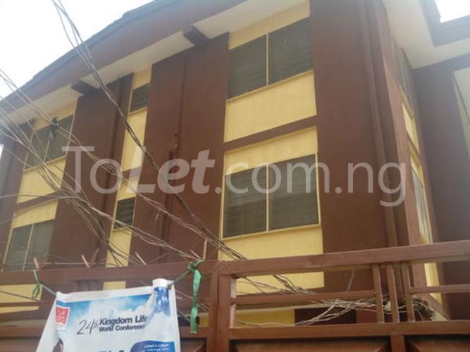 3 bedroom Flat / Apartment for rent Badejo Street Off Kazeem Street, Alapere Ketu Kosofe/Ikosi Lagos