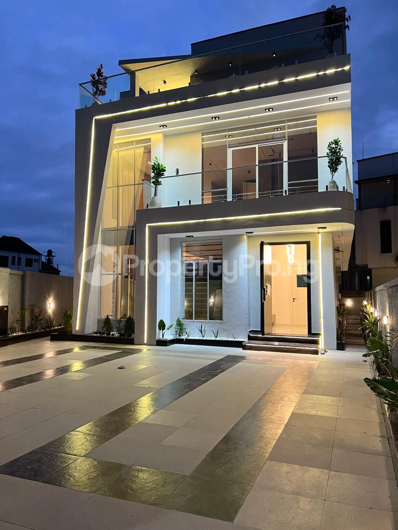 5 bedroom House for sale Chevron Lekki Lagos