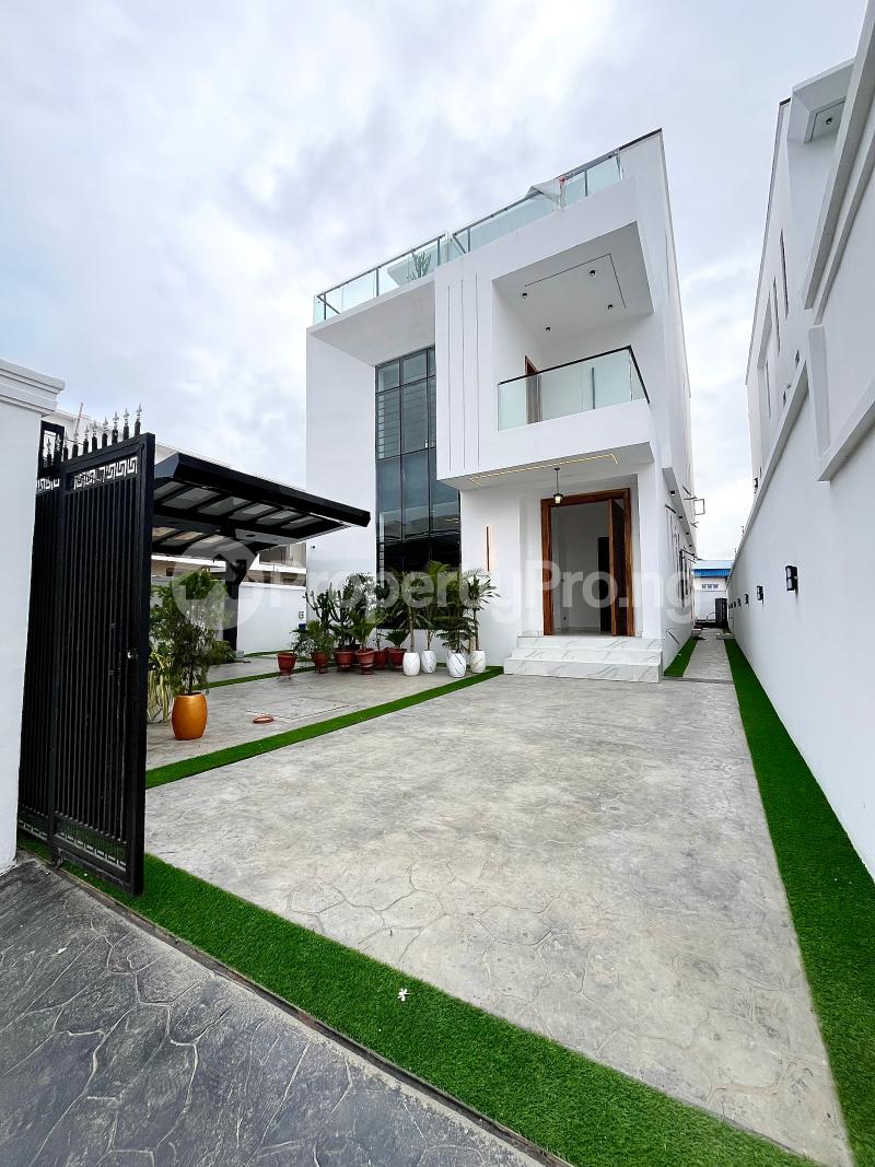 5 bedroom House for sale Chevron Lekki Lagos