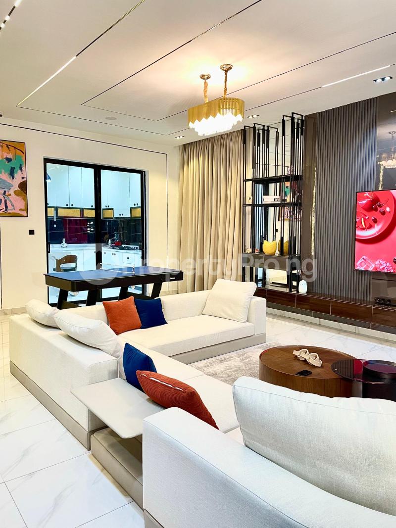 5 bedroom Flat / Apartment for shortlet orchid Lekki Lagos