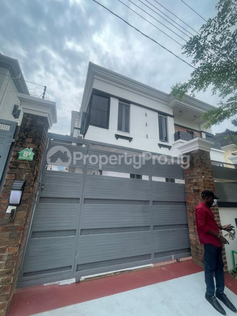 5 bedroom House for rent Chevron Lekki Lagos