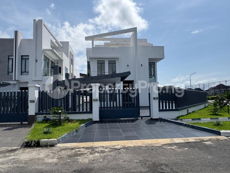 5 bedroom House for sale Pinnock Beach Estate Osapa london Lekki Lagos