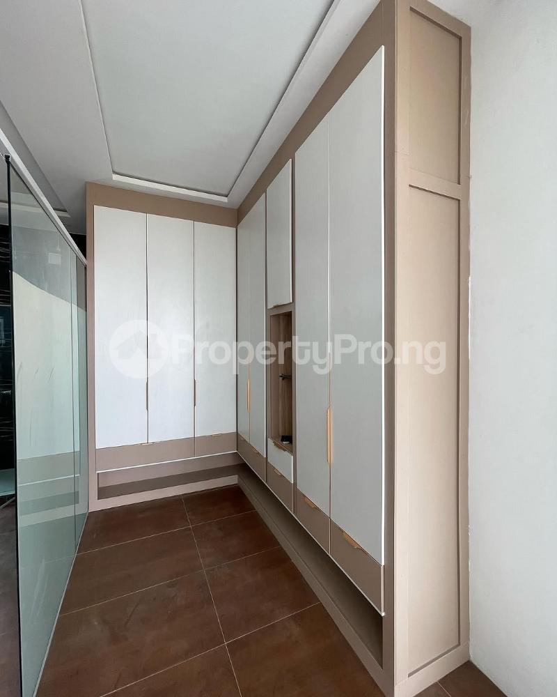 5 bedroom House for sale Osapa london Lekki Lagos