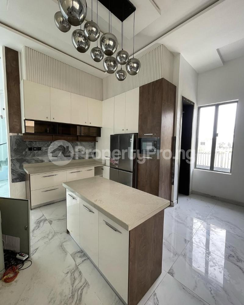 5 bedroom House for sale Osapa london Lekki Lagos