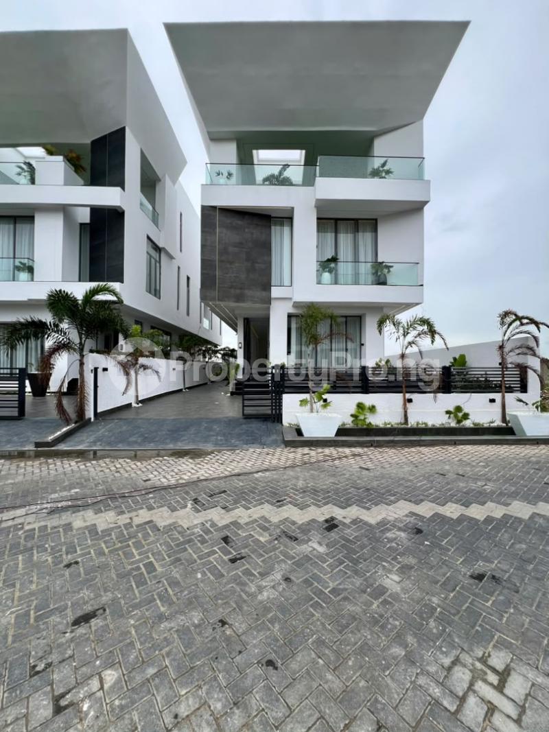 5 bedroom House for sale Osapa london Lekki Lagos