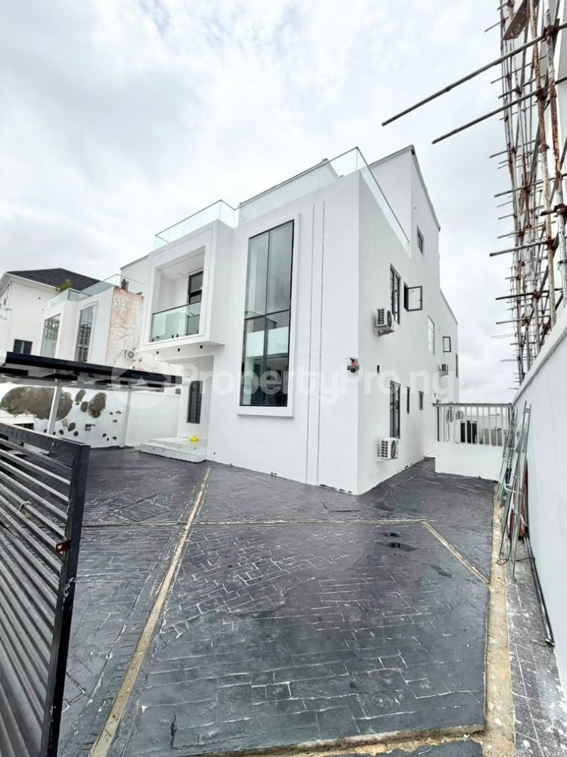 5 bedroom House for sale Osapa london Lekki Lagos