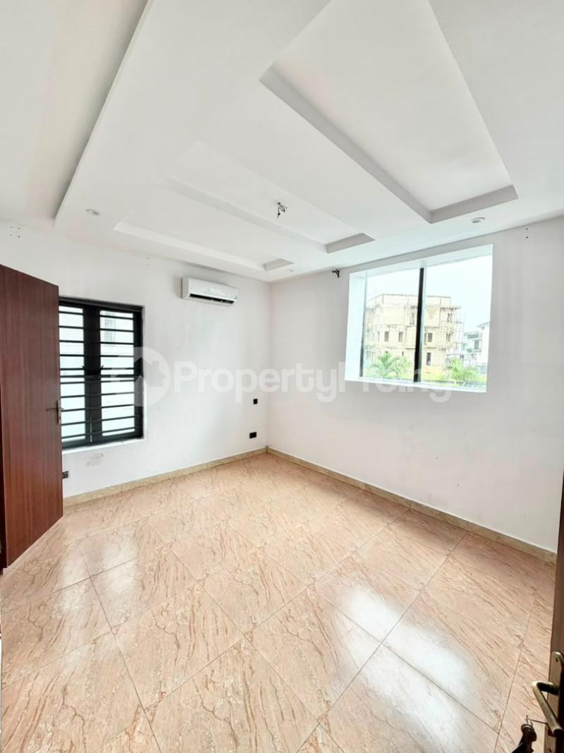 5 bedroom House for sale Osapa london Lekki Lagos
