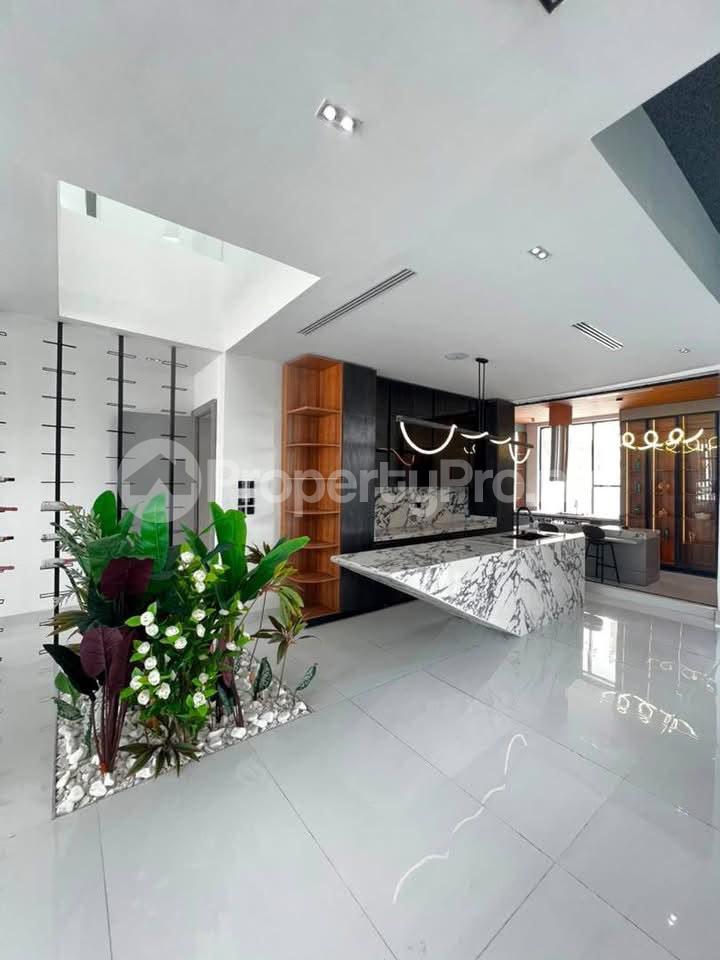 5 bedroom House for sale Osapa london Lekki Lagos