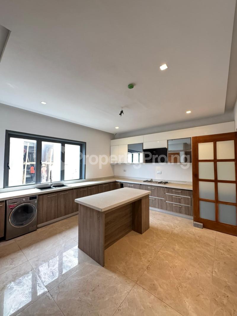 5 bedroom House for sale  Banana Island Ikoyi Lagos