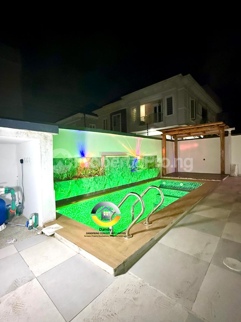 5 bedroom House for sale chevron Lekki Lagos