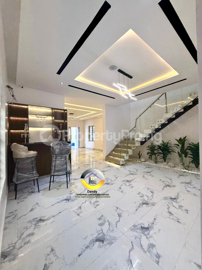 5 bedroom House for sale chevron Lekki Lagos