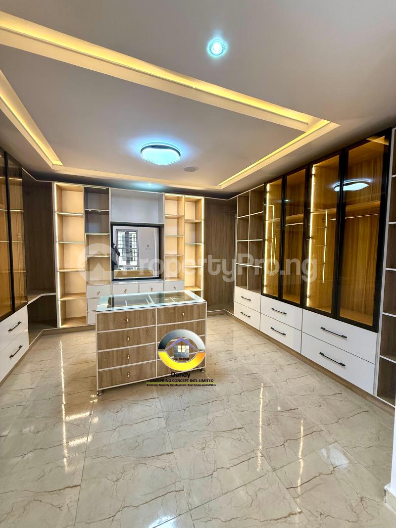 5 bedroom House for sale chevron Lekki Lagos