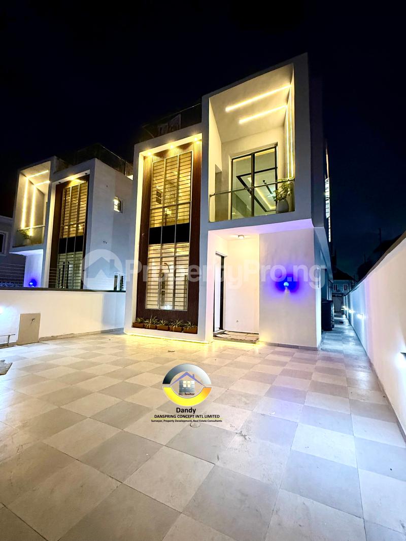 5 bedroom House for sale chevron Lekki Lagos