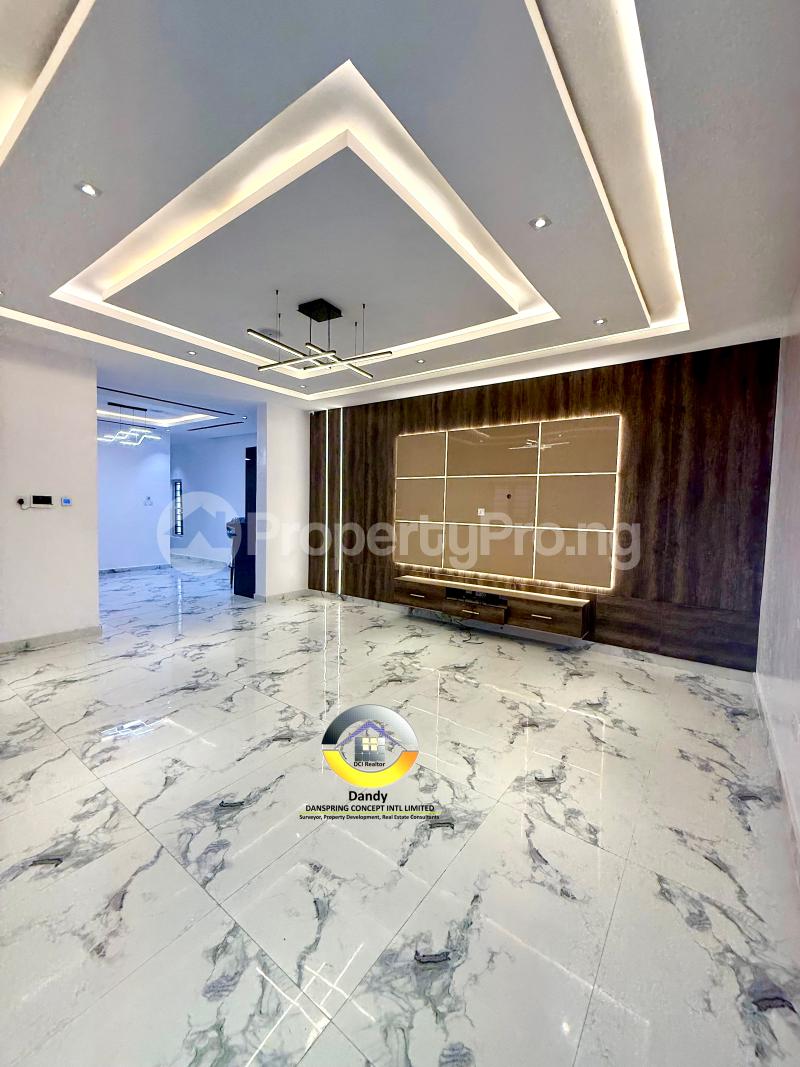 5 bedroom House for sale chevron Lekki Lagos