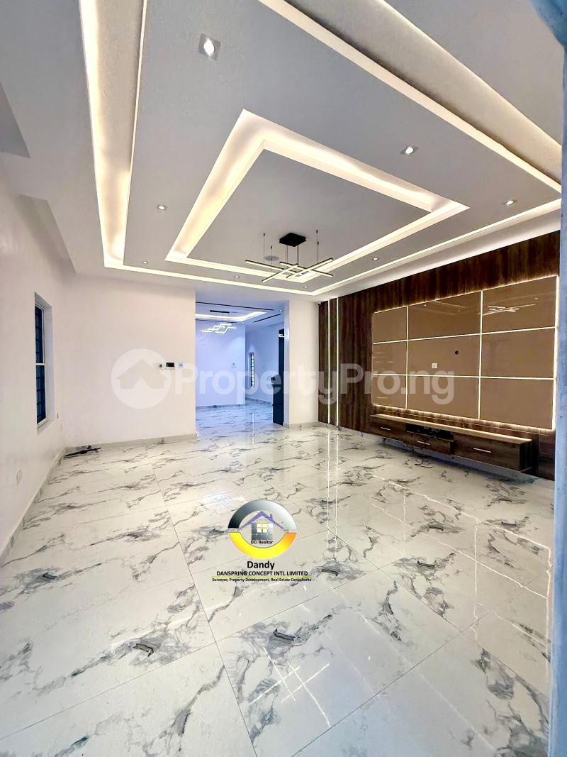 5 bedroom House for sale chevron Lekki Lagos