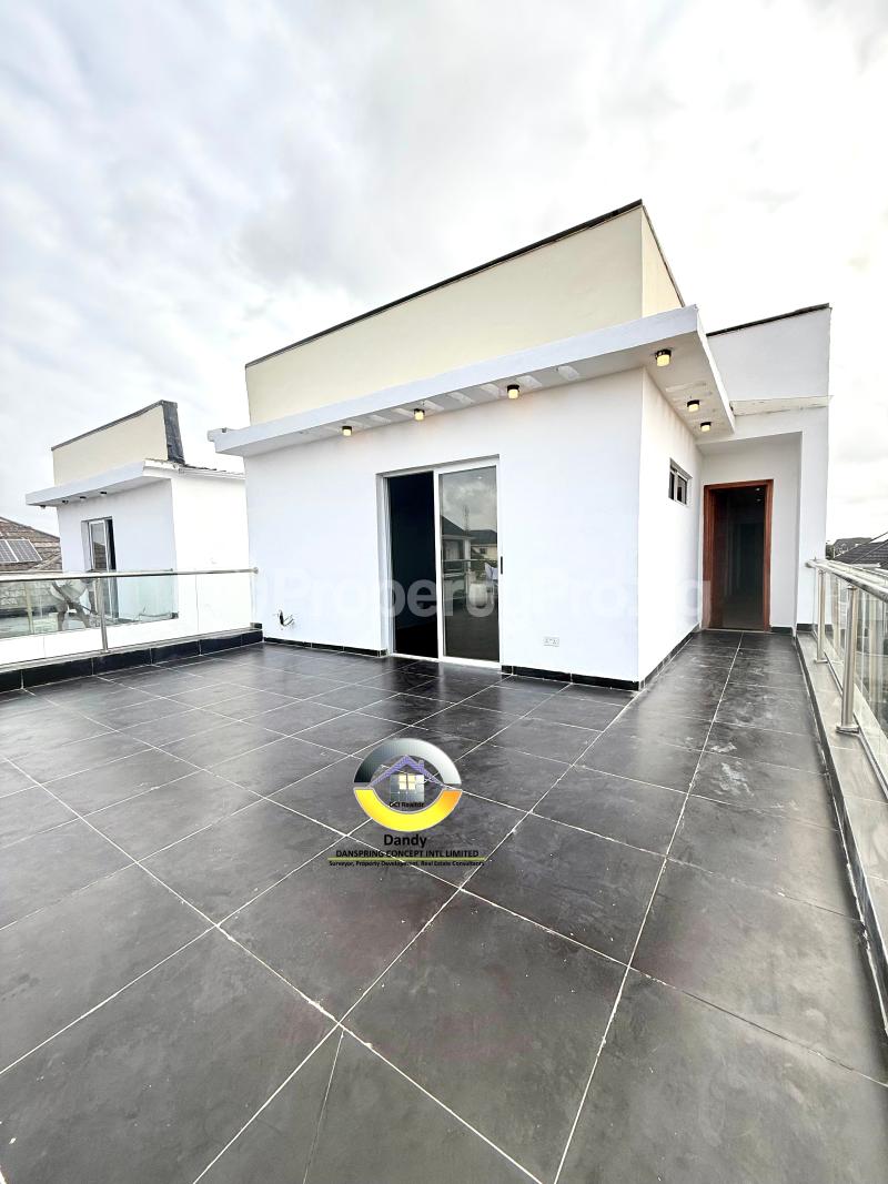 5 bedroom House for sale chevron Lekki Lagos