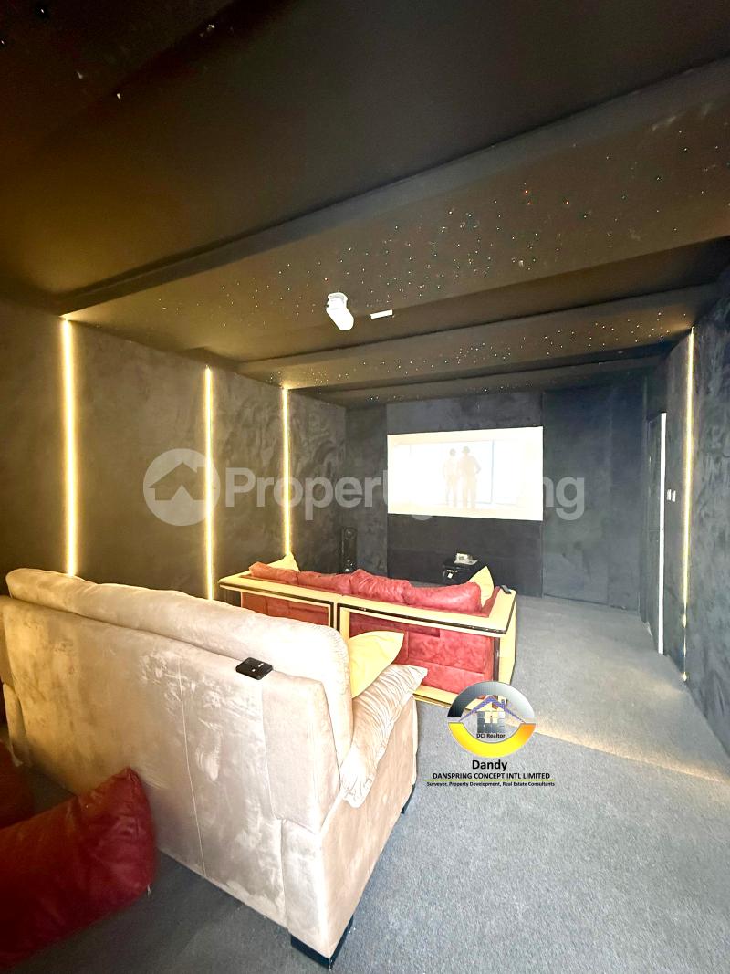 5 bedroom House for sale chevron Lekki Lagos