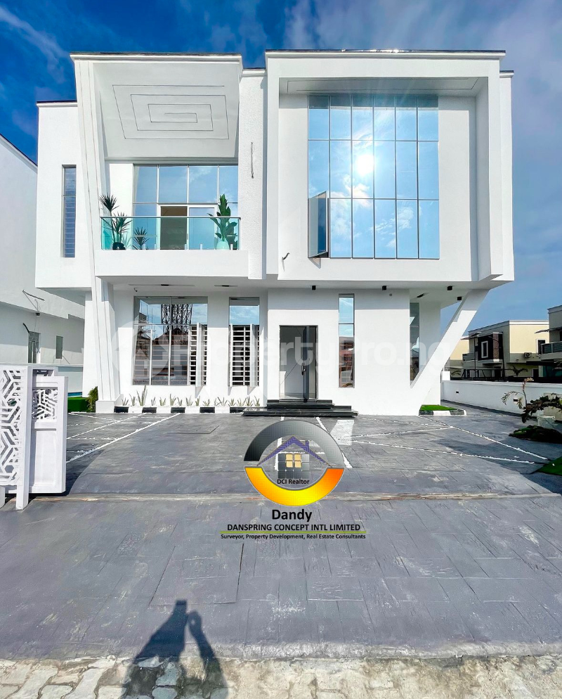 5 bedroom House for sale chevron Lekki Lagos